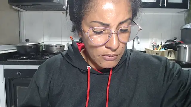 kateleyagrey online show from March 14, 12:28 am