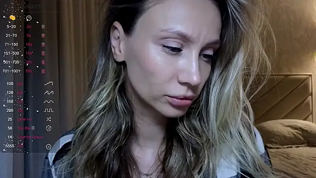 Alice Wonders online show from May 29, 9:02 pm