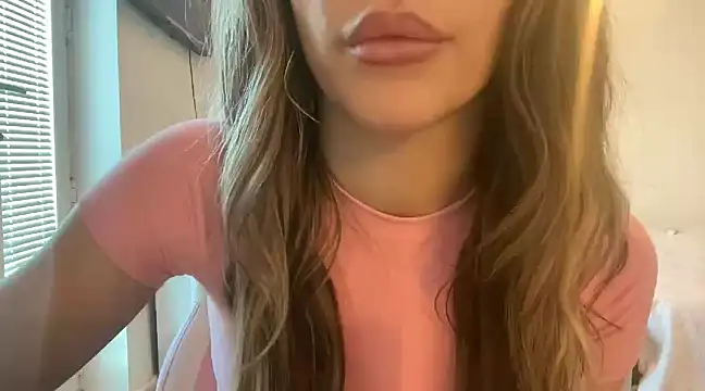 Snapshot of Lillymariee chatting on January 15, 2:24 pm Lillymariee online show from January 15, 2:24 pm