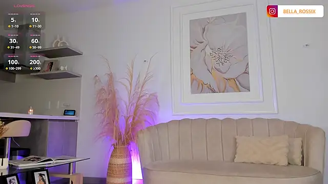 Snapshot of BellaRossii chatting on October 25, 12:51 am BellaRossii online show from October 25, 12:51 am