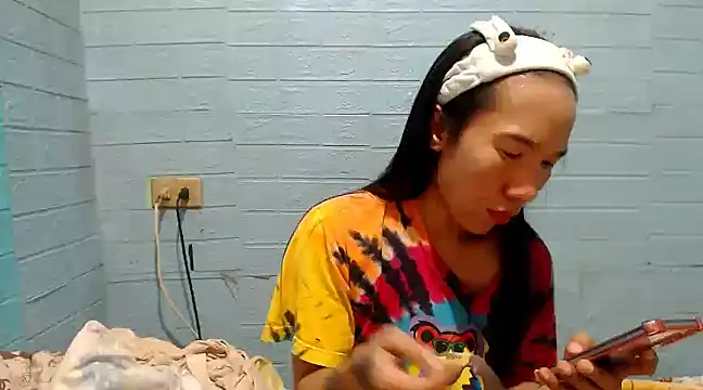 Snapshot of AsianNaughtiesMistress chatting on December 23, 1:56 pm AsianNaughtiesMistress online show from December 23, 1:56 pm