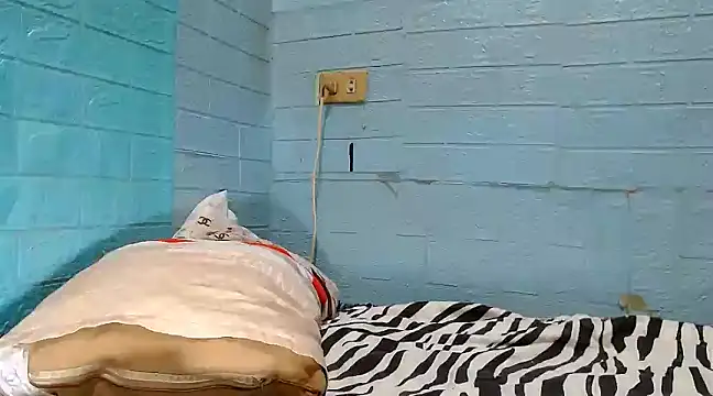 Snapshot of AsianNaughtiesMistress chatting on March 20, 5:25 pm AsianNaughtiesMistress online show from March 20, 5:25 pm