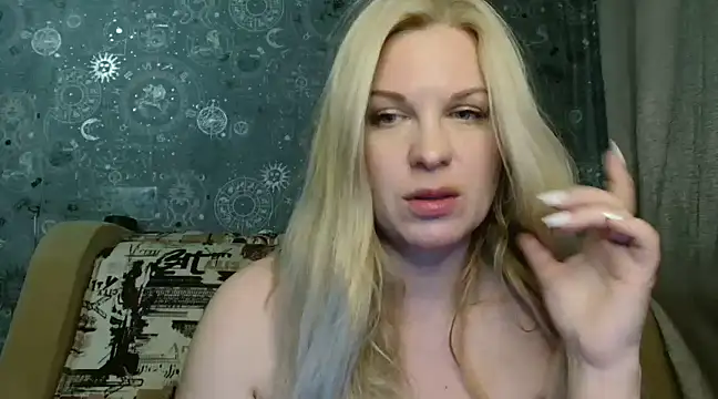 BlondeFox online show from February 19, 1:39 pm
