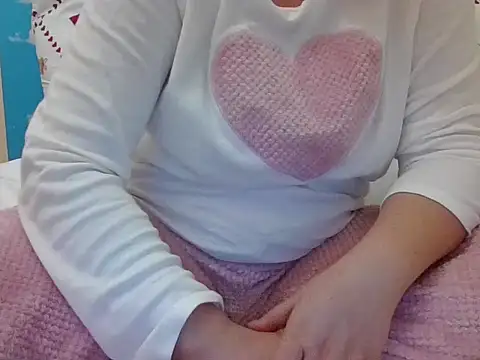 RealLittleRedRidingHood online show from January 16, 4:44 pm