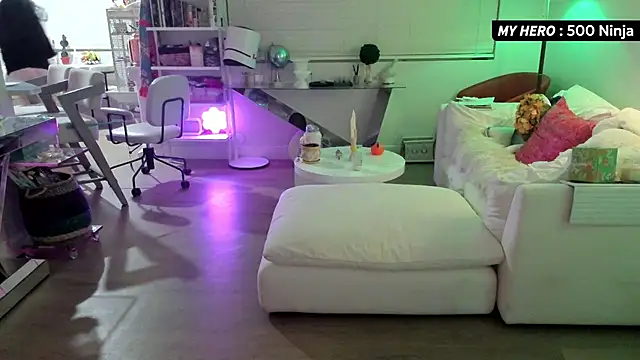 Snapshot of Vesaaa chatting on October 10, 2:21 am Vesaaa online show from October 10, 2:21 am