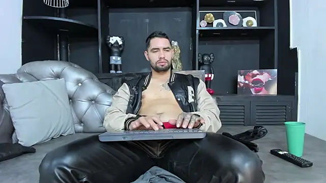 matteosantos online show from November 14, 11:53 am