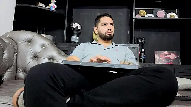 matteosantos online show from February 24, 11:52 am