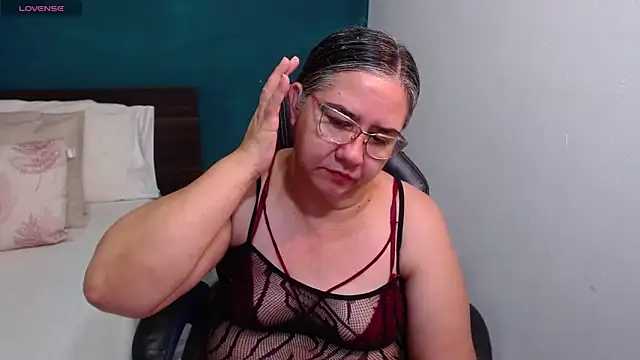 scaelettdubois online show from December 23, 5:38 am