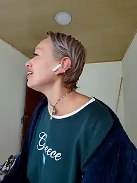 Snapshot of sexymarilyncolombia chatting on January 12, 1:27 pm sexymarilyncolombia online show from January 12, 1:27 pm
