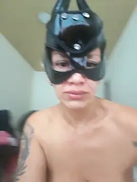 Snapshot of sexymarilyncolombia chatting on January 12, 10:33 pm sexymarilyncolombia online show from January 12, 10:33 pm