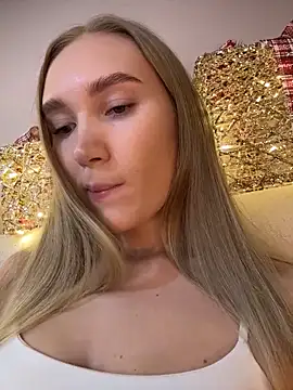 Snapshot of MariaTull chatting on December 18, 9:21 pm MariaTull online show from December 18, 9:21 pm