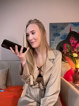 Snapshot of MariaTull chatting on February 22, 7:56 pm MariaTull online show from February 22, 7:56 pm