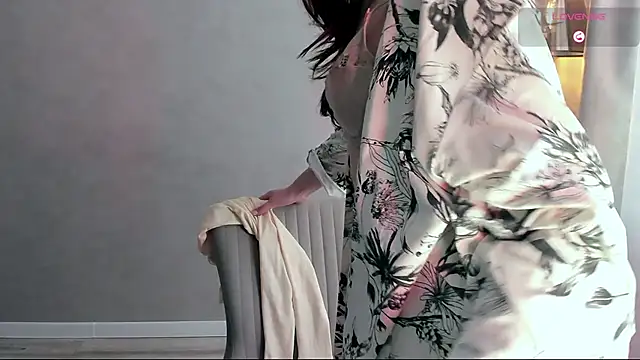  luna 022 online show from March 27, 5:13 am