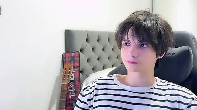 SasukeUhchiaa online show from December 5, 1:14 am