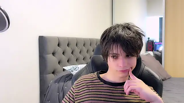 SasukeUhchiaa online show from January 4, 9:31 pm