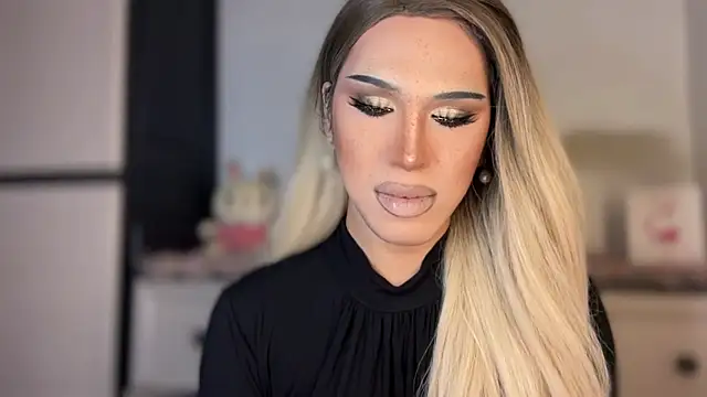 Ts glamxxxx online show from February 10, 3:32 am