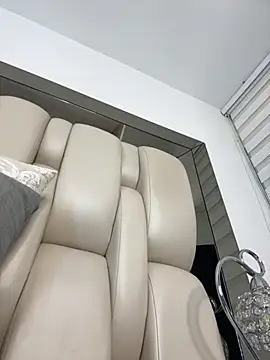 ALISSON FOXXX1 online show from October 15, 8:53 pm