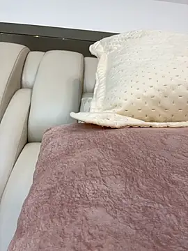 ALISSON FOXXX1 online show from October 25, 4:46 pm