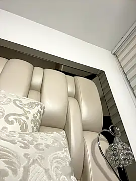 ALISSON FOXXX1 online show from November 28, 10:56 pm