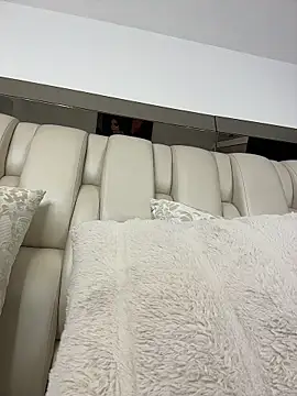 ALISSON FOXXX1 online show from April 13, 9:53 pm