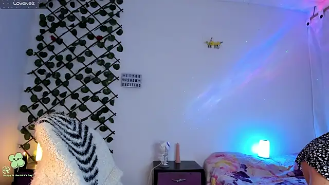 cailynhot online show from March 9, 10:36 pm