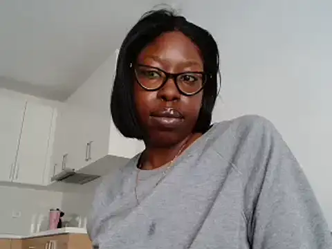 MadamIndigo online show from October 20, 12:38 pm