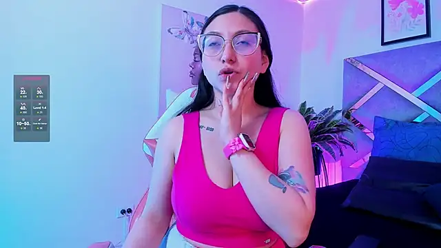 lucy neil online show from November 8, 2:34 am