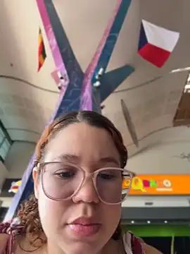 Snapshot of Lucyklein2022 chatting on June 6, 4:23 pm Lucyklein2022 online show from June 6, 4:23 pm