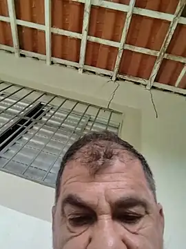 Peludo173317 online show from May 28, 6:49 pm