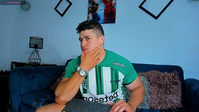 Leonsmoron online show from October 10, 10:53 pm