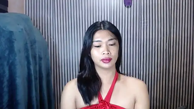 Snapshot of Maria-Moore chatting on October 12, 5:23 pm Maria-Moore online show from October 12, 5:23 pm