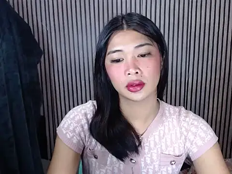 Snapshot of Maria-Moore chatting on October 20, 10:54 pm Maria-Moore online show from October 20, 10:54 pm