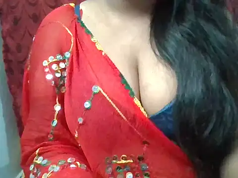 Snapshot of Roopshikha39 chatting on December 6, 11:03 pm Roopshikha39 online show from December 6, 11:03 pm