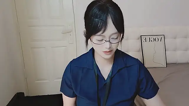 QiuPeiPeimmm online show from November 17, 4:07 am