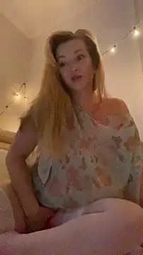 Lady  Maria online show from October 23, 3:33 pm