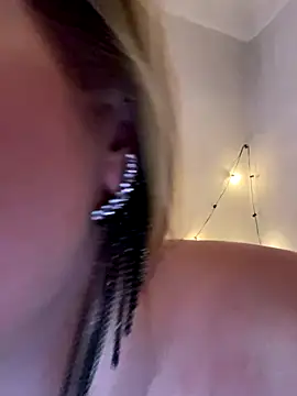 Lady  Maria online show from November 6, 4:52 pm