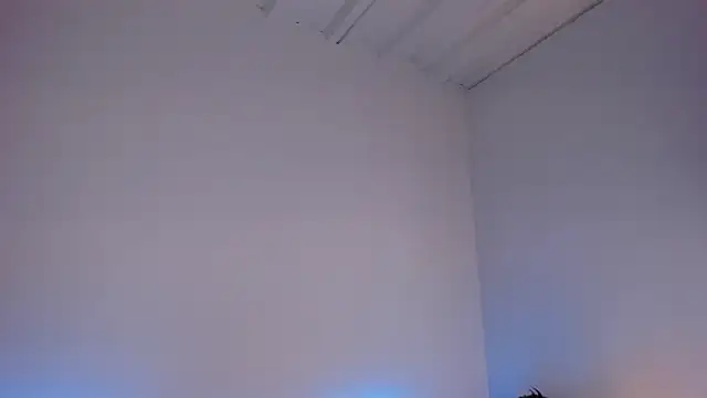 Snapshot of annie_barozzi chatting on February 14, 12:35 pm annie barozzi online show from February 14, 12:35 pm