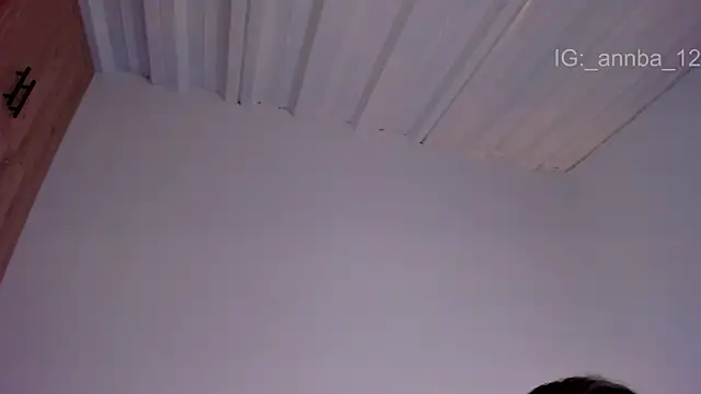 Snapshot of annie_barozzi chatting on February 16, 1:35 am annie barozzi online show from February 16, 1:35 am