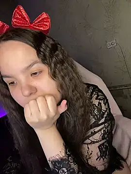 Var Kiss online show from May 28, 3:42 pm