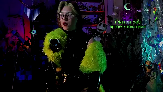 Scarlett Wanner online show from December 21, 8:00 pm