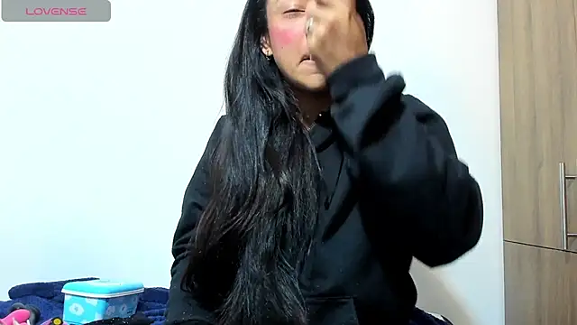 Bessie32 online show from December 2, 10:20 am