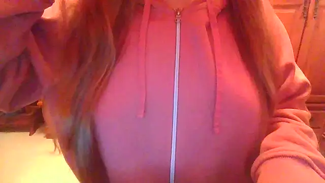 Snapshot of Sexymiss26 chatting on January 14, 7:21 pm Sexymiss26 online show from January 14, 7:21 pm