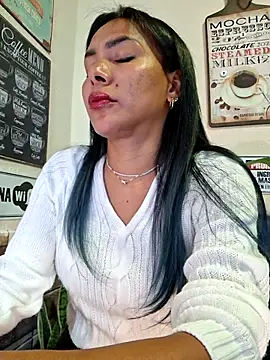 Doll Loren online show from February 13, 5:31 pm