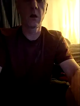 Snapshot of Wanking_Wiggiler chatting on October 11, 6:45 am Wanking Wiggiler online show from October 11, 6:45 am