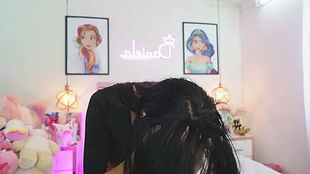 dani parker  online show from February 19, 4:25 pm