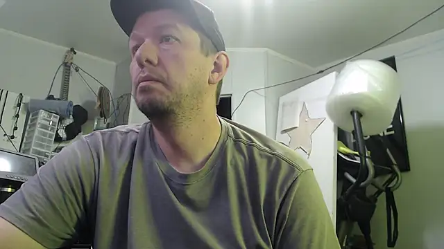 Snapshot of anon_1962 chatting on November 4, 5:56 pm anon 1962 online show from November 4, 5:56 pm