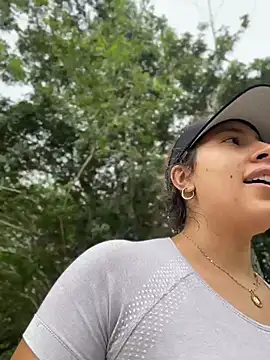 Snapshot of daniela_henao chatting on July 26, 6:04 pm daniela henao online show from July 26, 6:04 pm