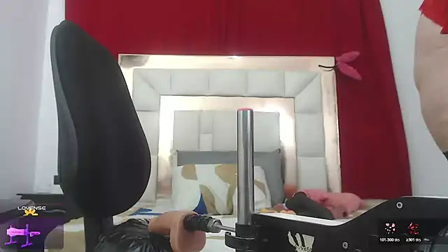 candyrojas online show from February 18, 7:59 am