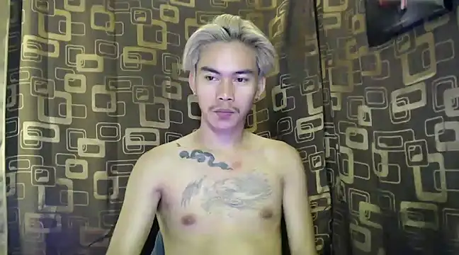 Snapshot of asianpatt69 chatting on December 18, 6:32 am asianpatt69 online show from December 18, 6:32 am