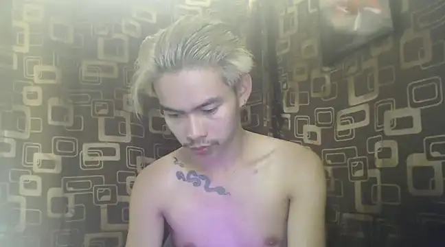 Snapshot of asianpatt69 chatting on December 24, 12:55 pm asianpatt69 online show from December 24, 12:55 pm